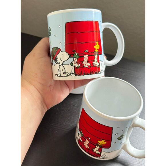 Peanuts Snoopy Woodstock Mugs Set 2 | 2016 Christmas Cups 12oz | Pre-Loved - Picture 7 of 9